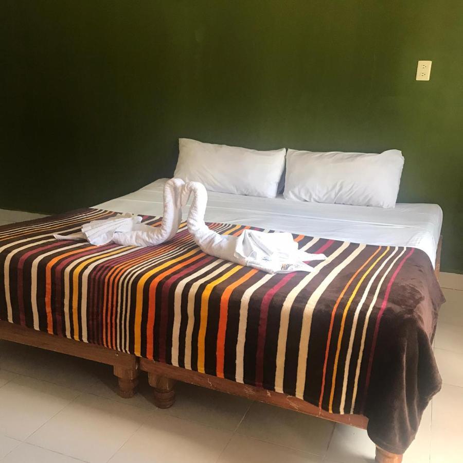 Hotel Maya Balam Xpujil Zewnętrze zdjęcie